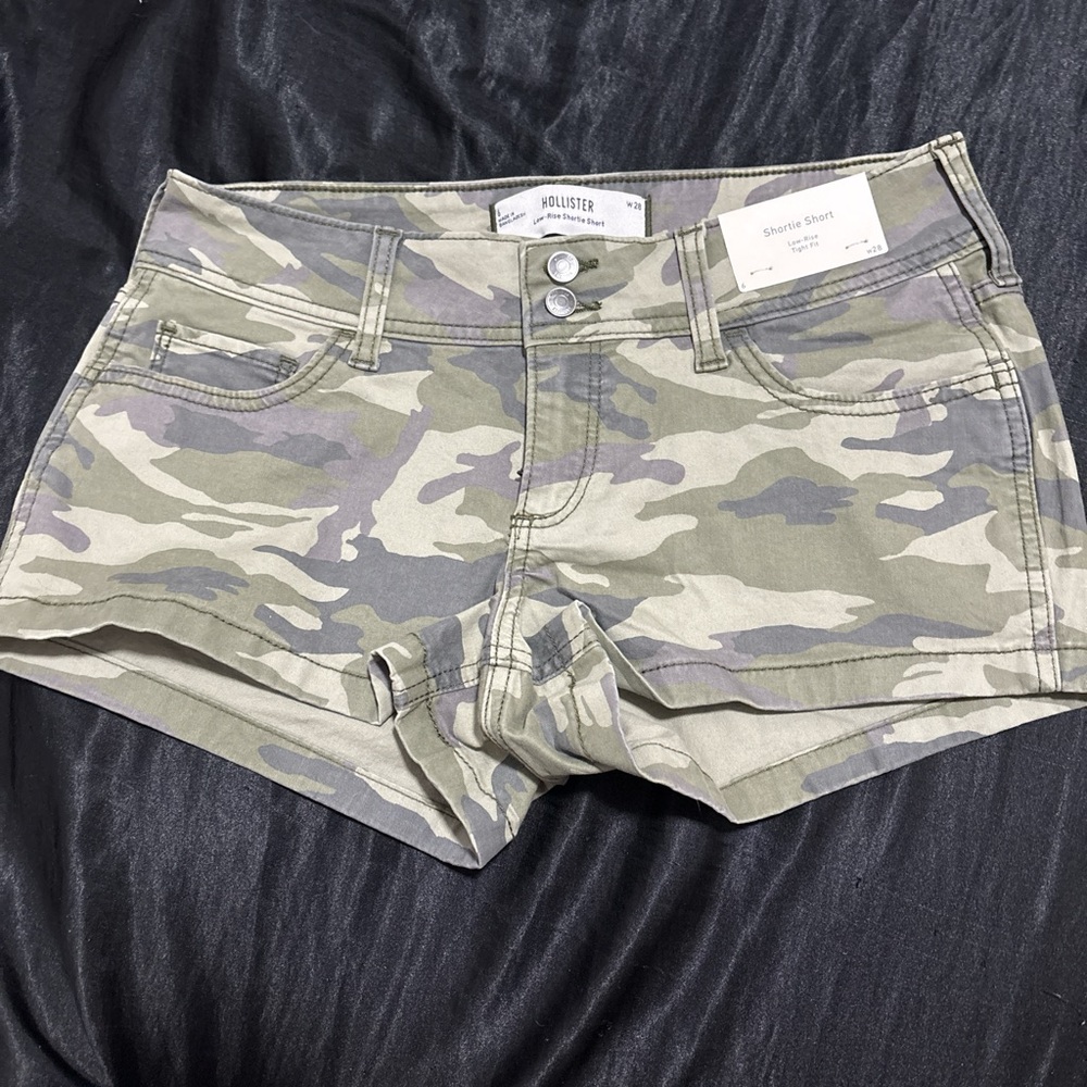 Hollister Green Camouflage Shortie Shorts